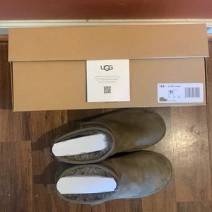 Ugg Classic Ultra Mini Boots Size 11